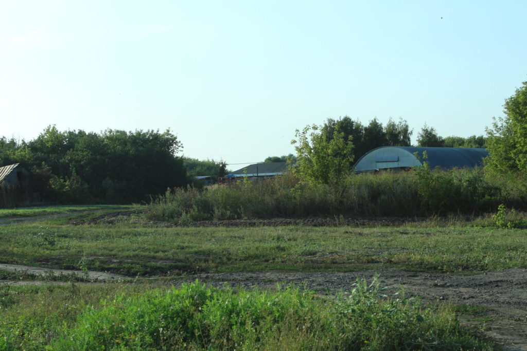 Амбары в поселке Никольский